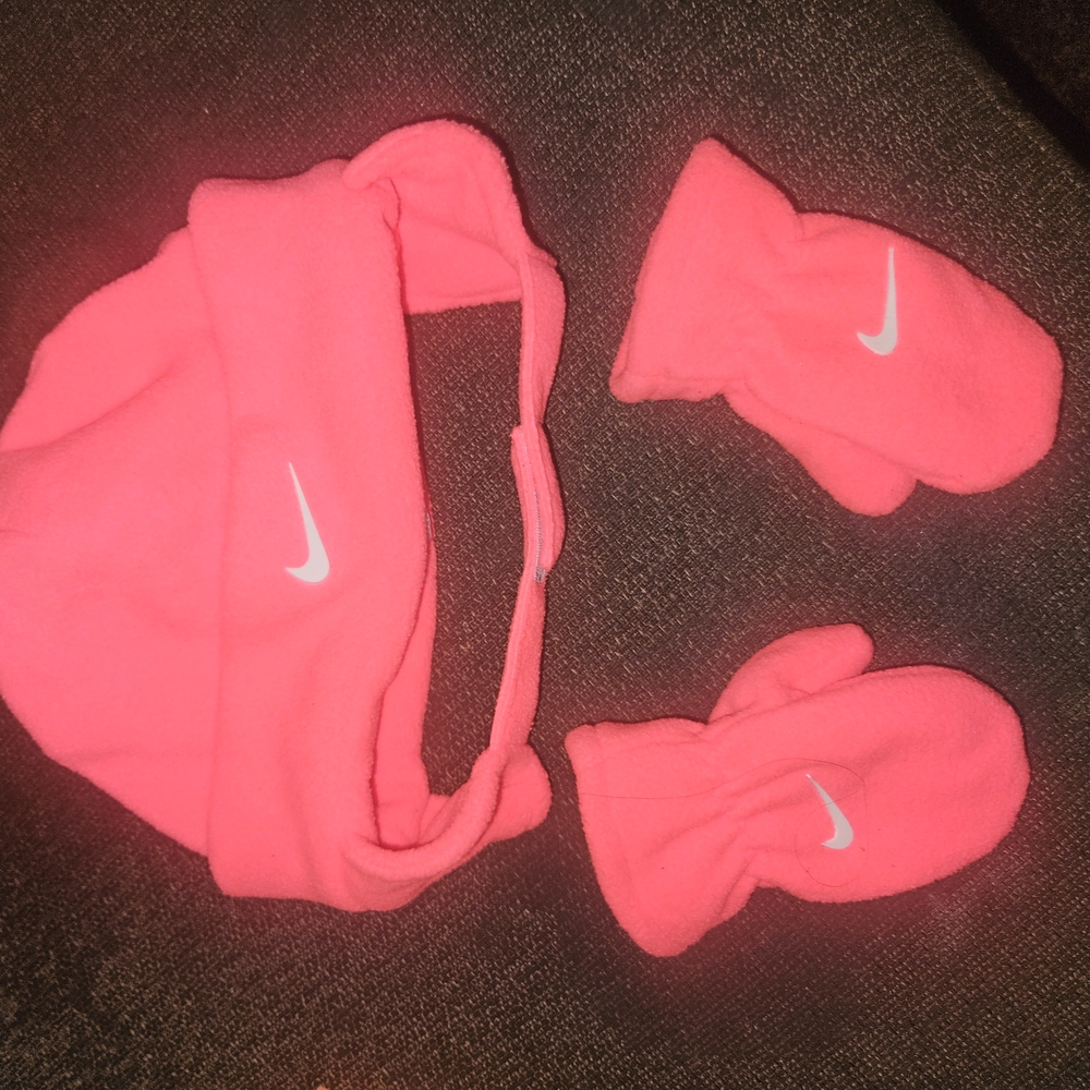 Nike Kids Pink Winter Set